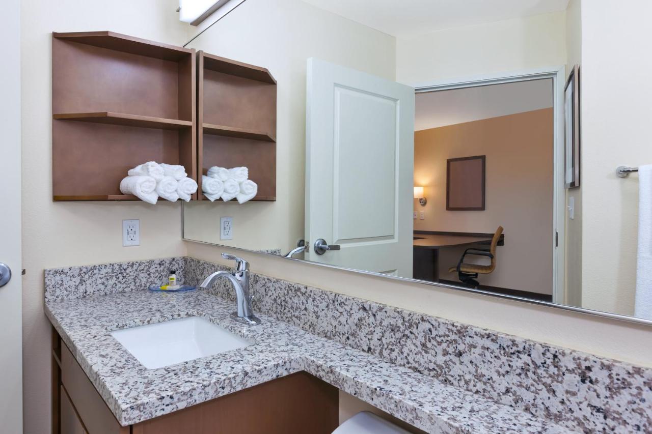 Candlewood Suites Louisville - Ne Downtown Area By Ihg Bagian luar foto